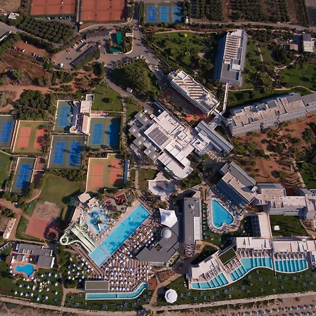 Resort Lyttos 5*